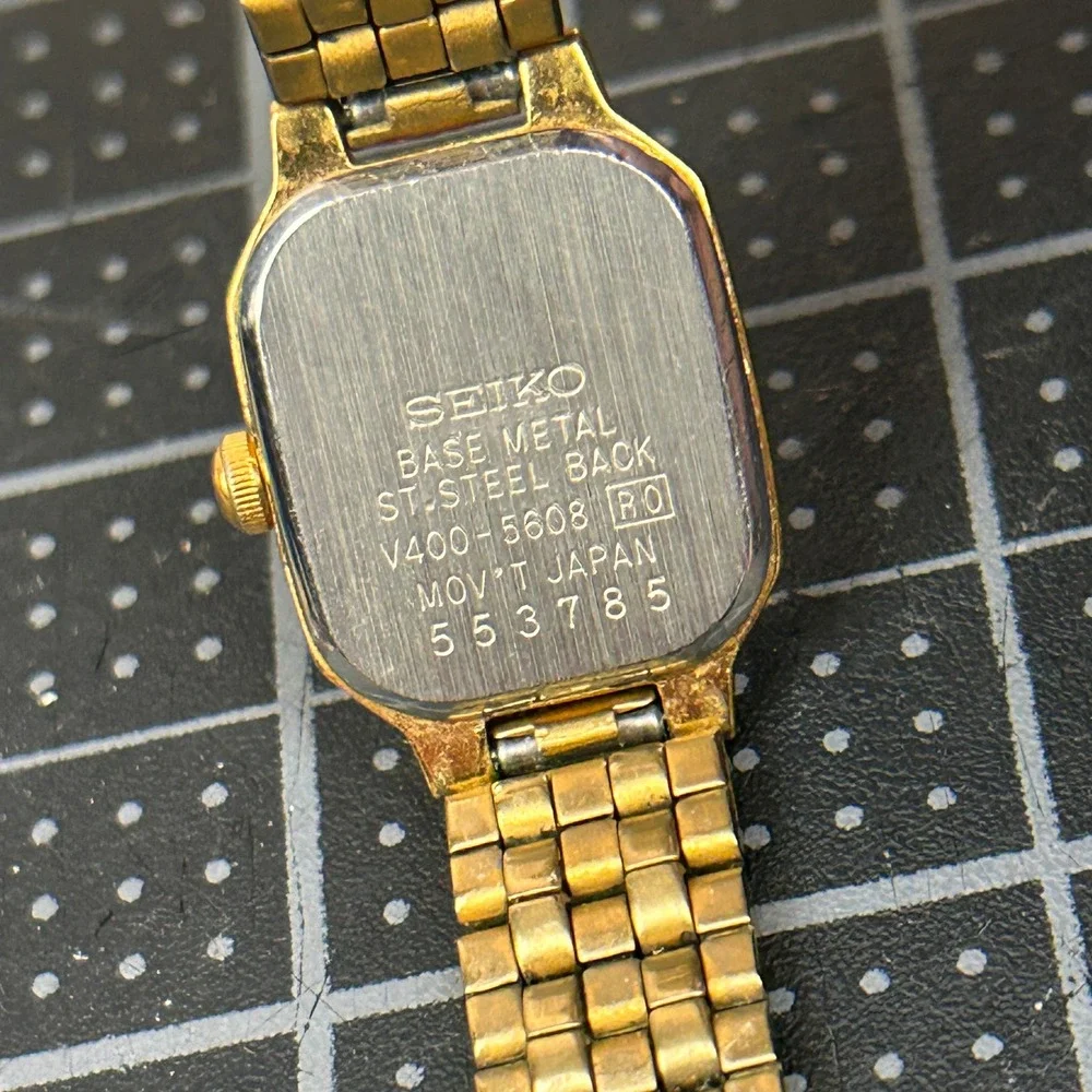 Seiko Quartz Ladies Watch Gold Tone Octagonal Black Dial V400-5608 Vintage‎
